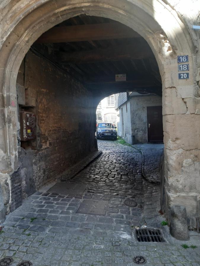Apartamento Souplex De La Rue Froide Caen Exterior foto